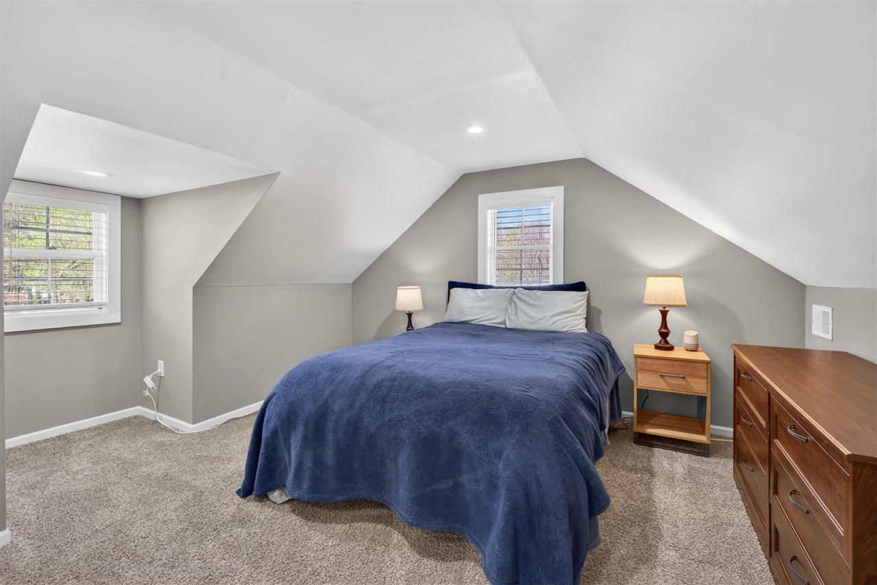 937 Varden Drive, Jackson, MI, 49202-2947