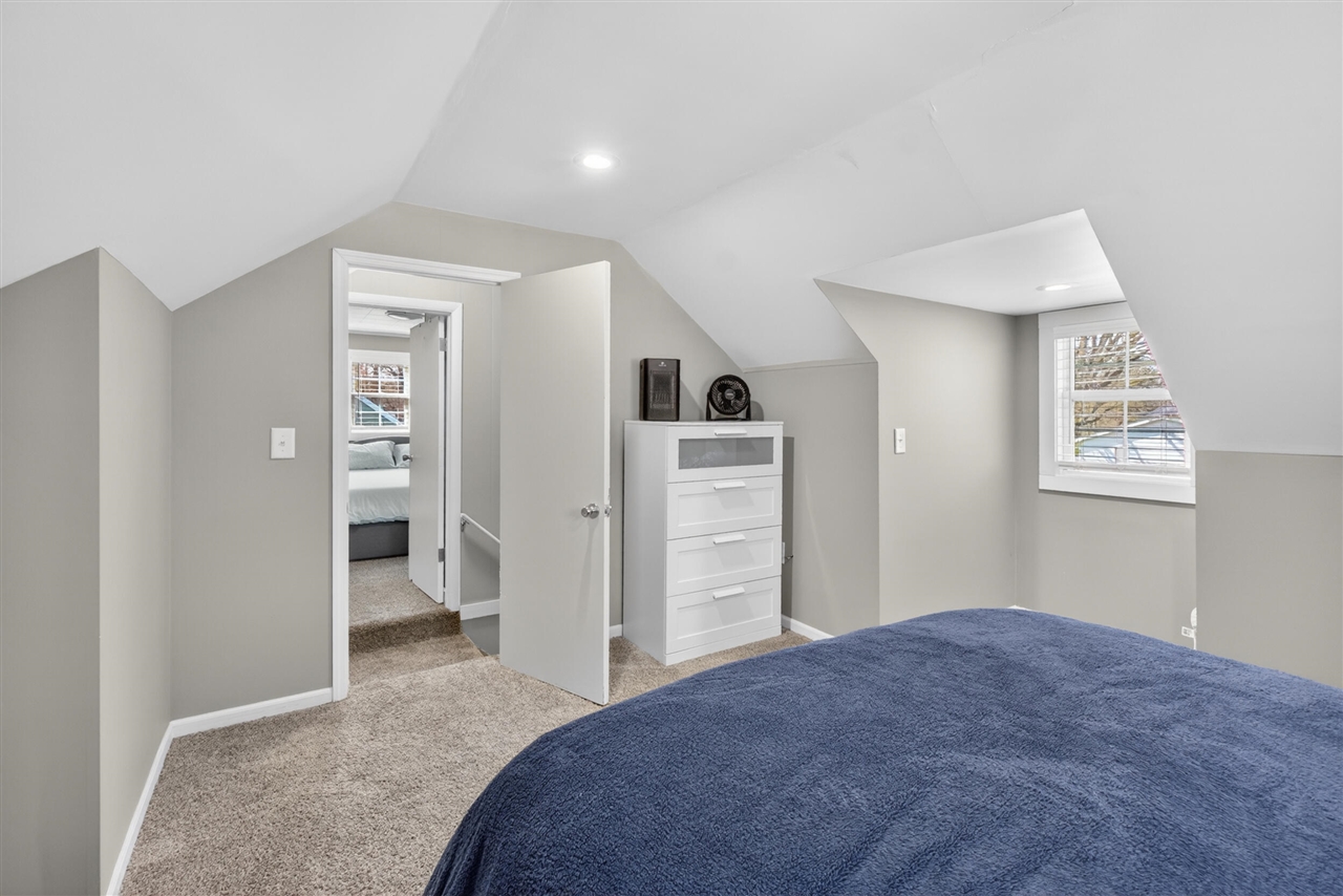 937 Varden Drive, Jackson, MI, 49202-2947