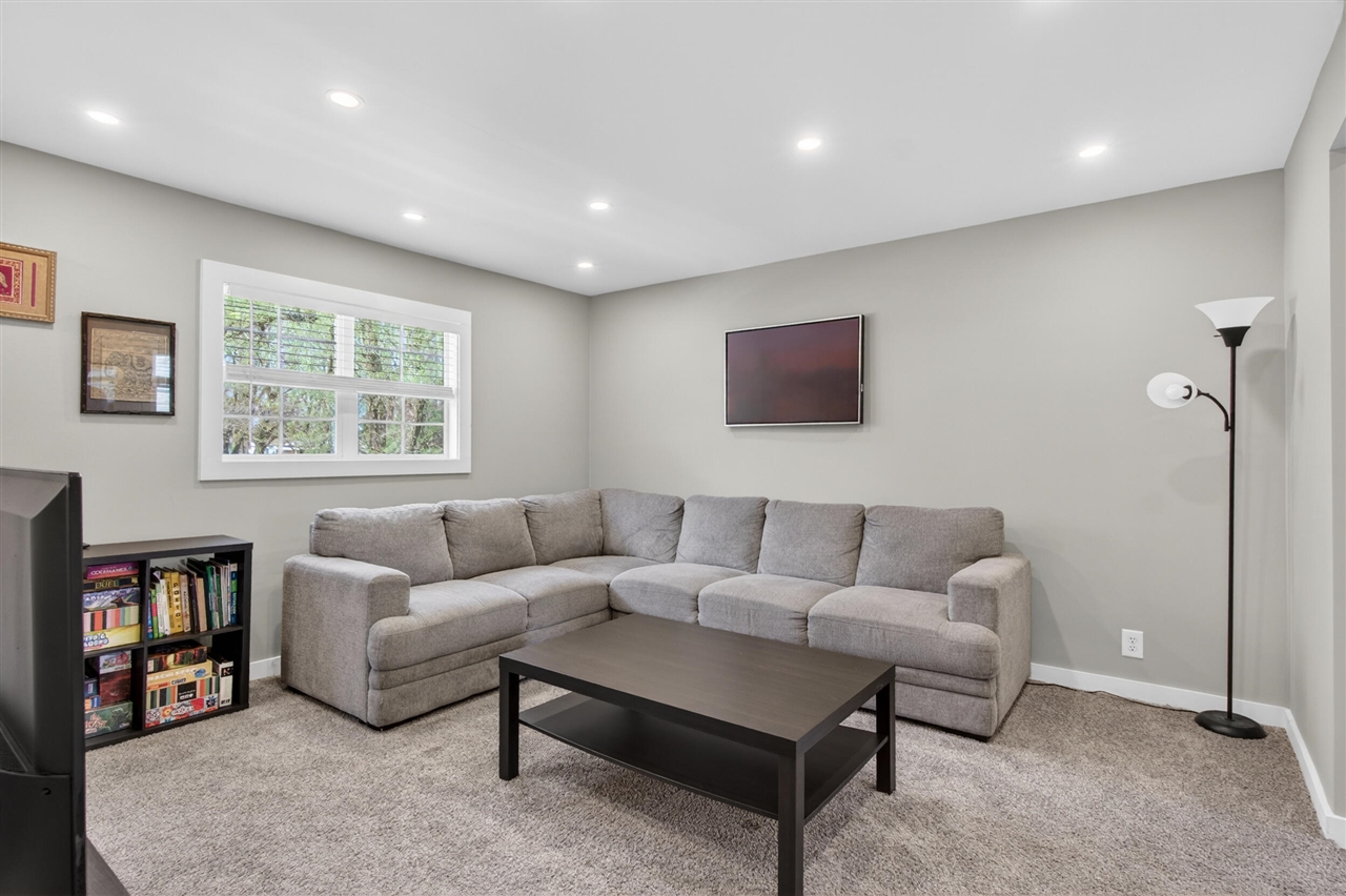 937 Varden Drive, Jackson, MI, 49202-2947