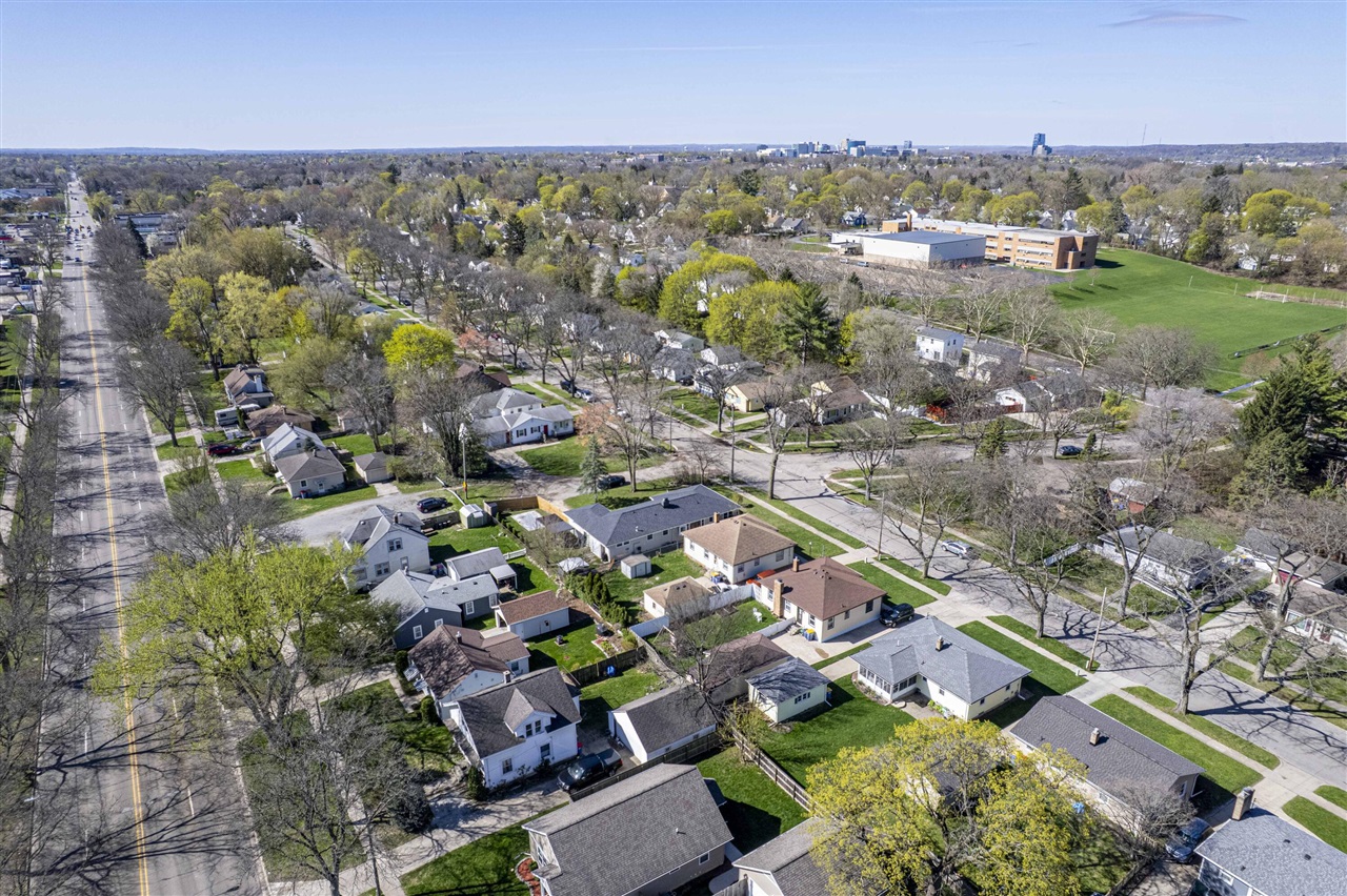 1409 Fuller Avenue, Grand Rapids, MI, 49505-5304