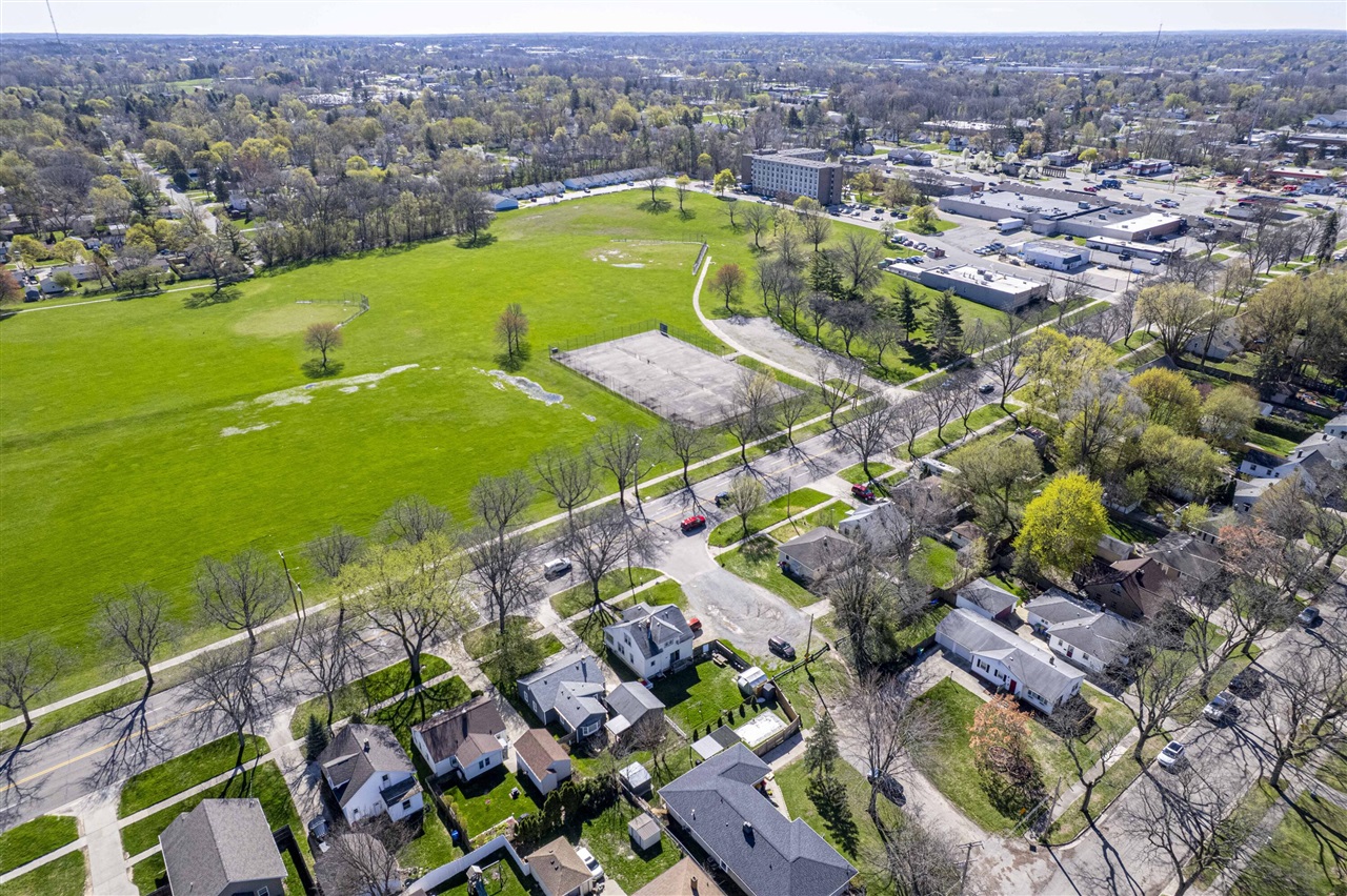 1409 Fuller Avenue, Grand Rapids, MI, 49505-5304