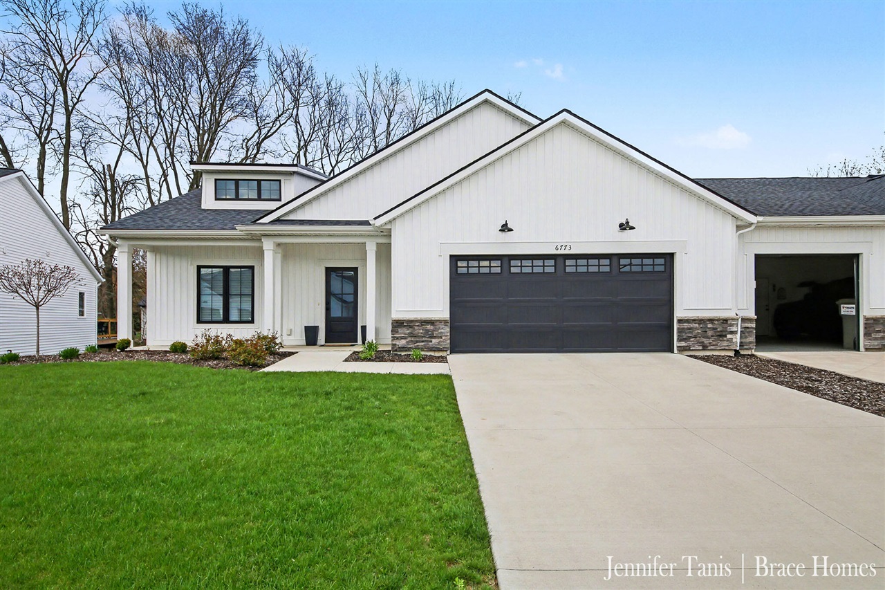Homes for sale in Hudsonville, MI | 6773 Croft Ln, Hudsonville, MI 49426