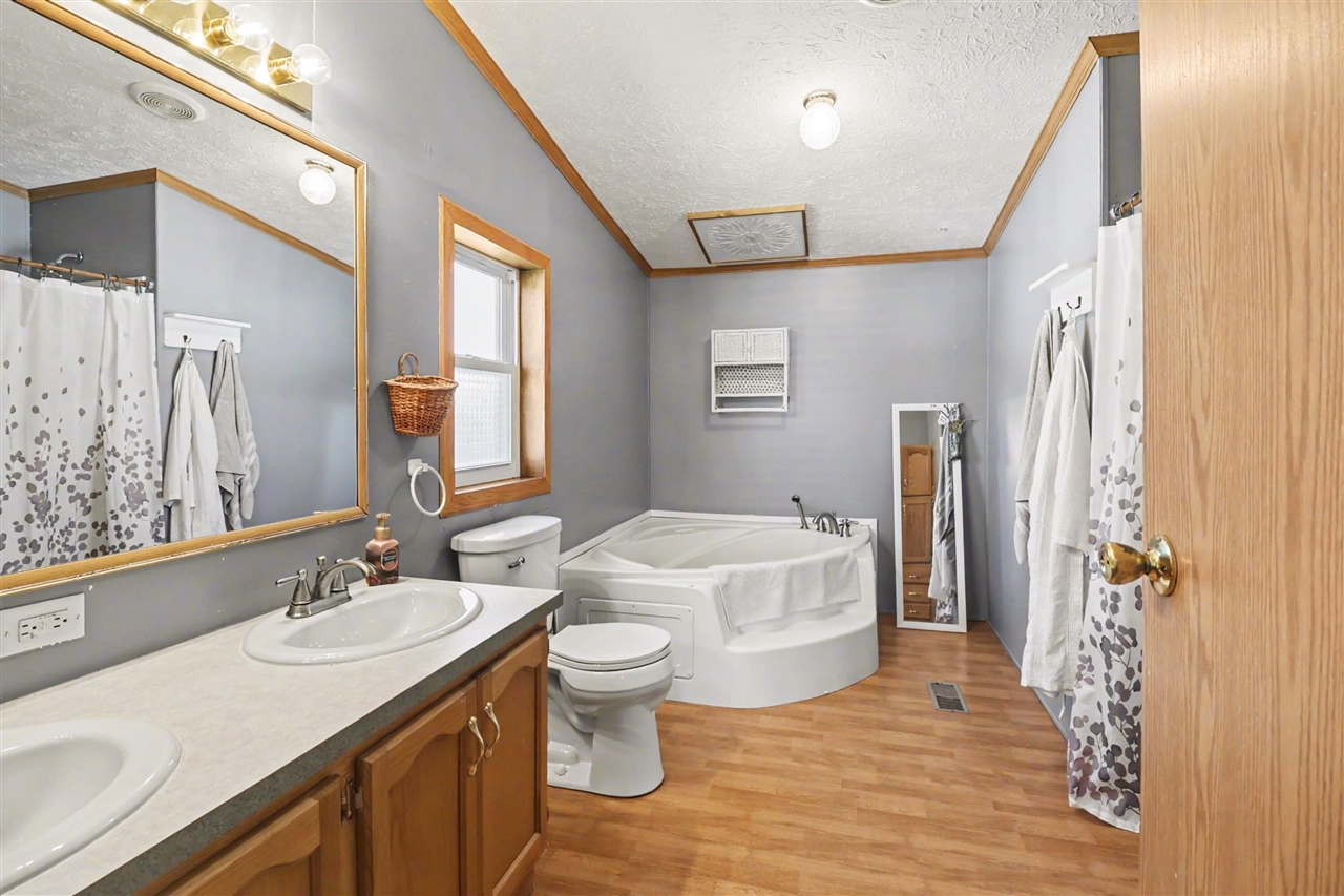 4664 S Eden Lake Road, Custer, MI, 49405