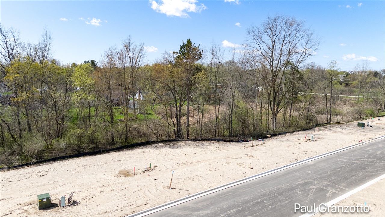 3060 Arbor Creek Avenue, Kentwood, MI, 49512