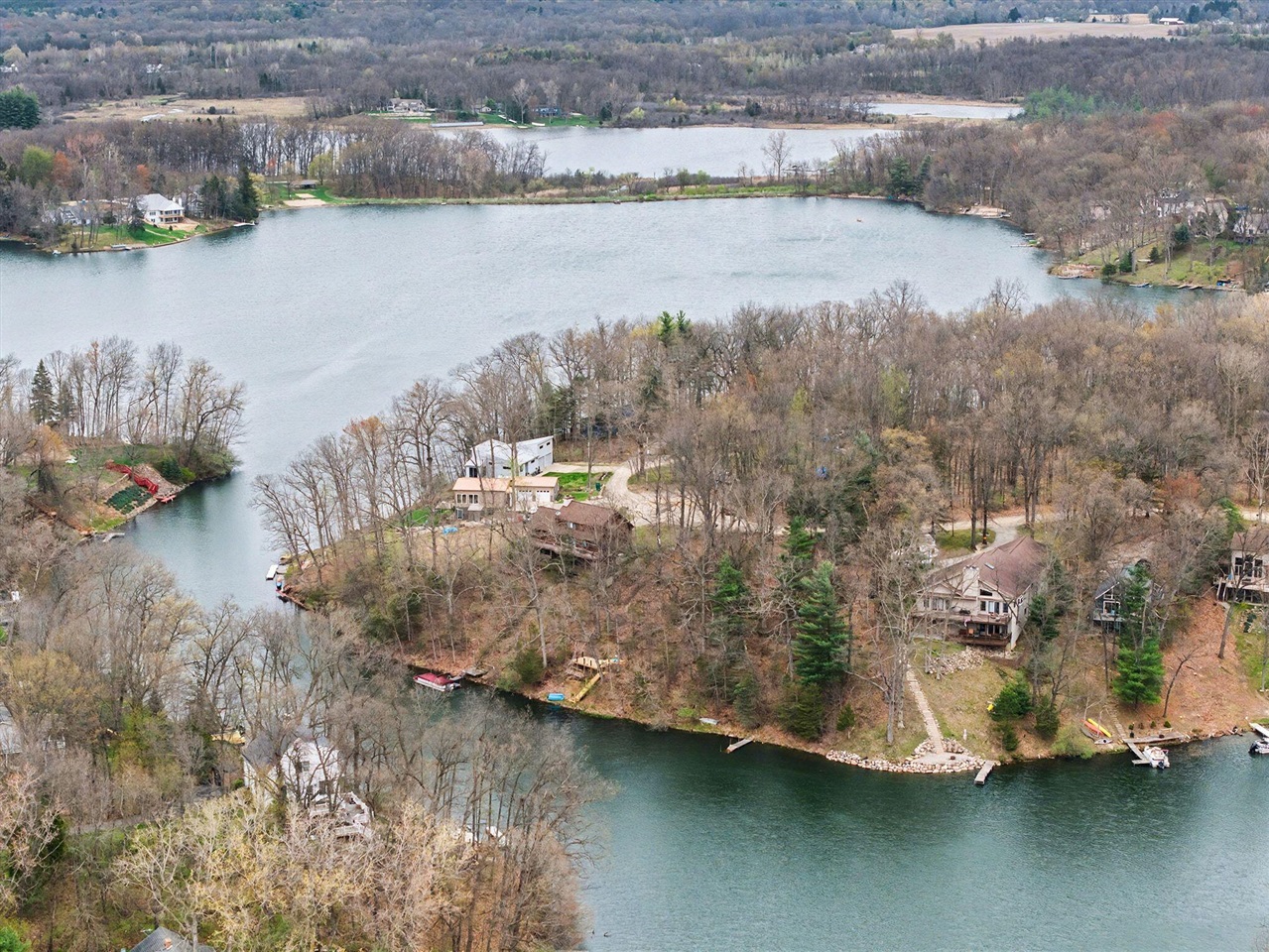 132 Hollybrook Ct, Jerome, MI, 49249-9400