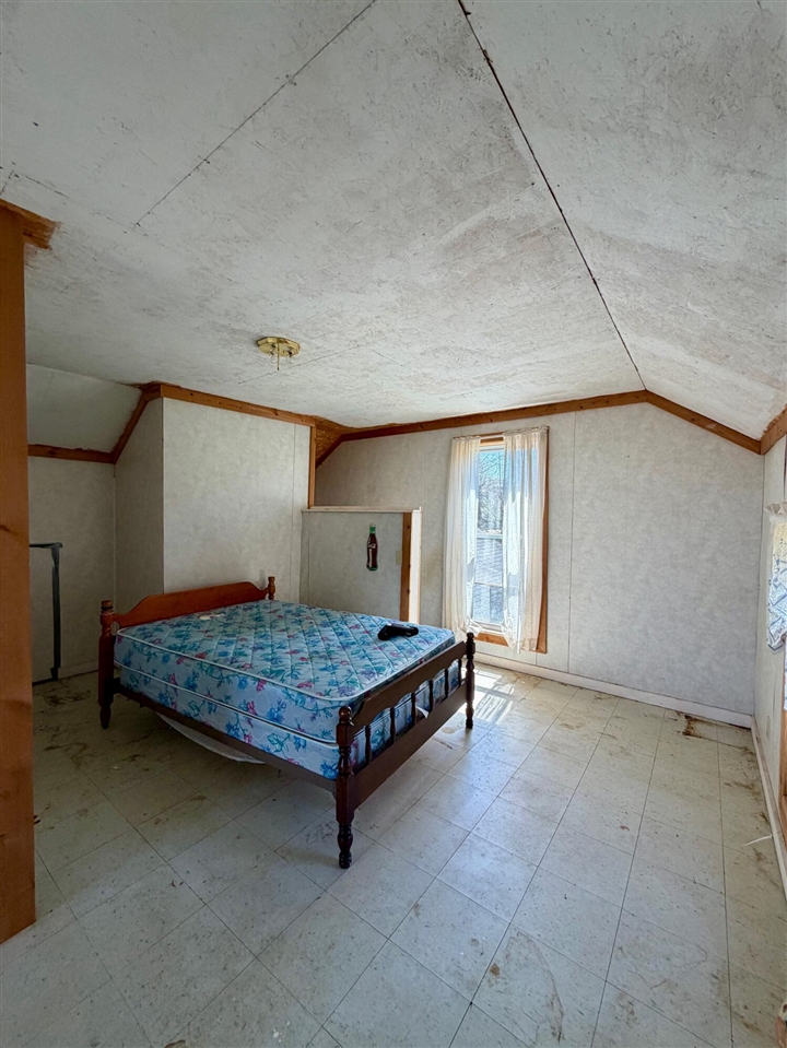 4888 W 12th Street, Fremont, MI, 49412-9608