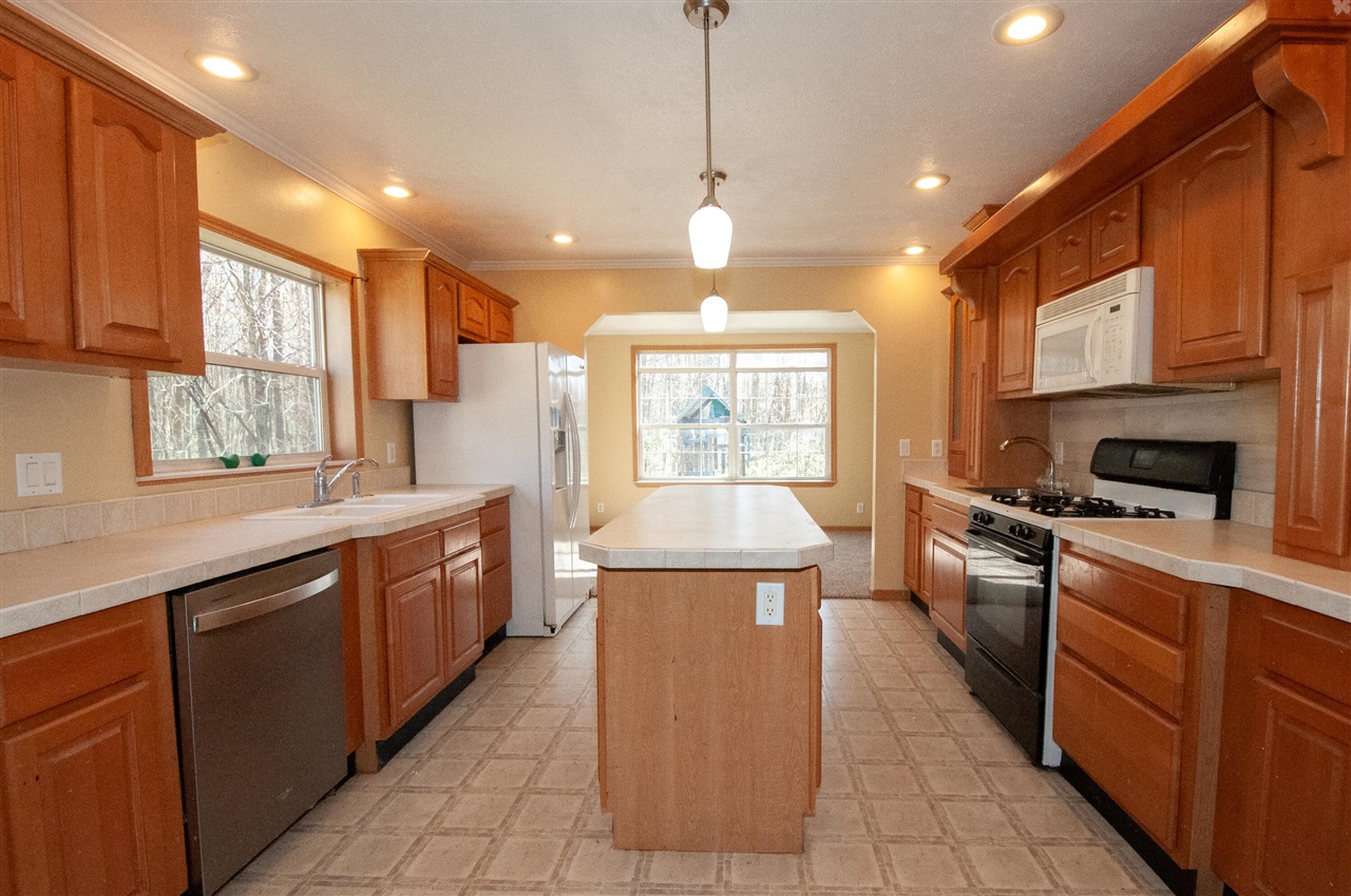 680 Westbrook, Battle Creek, MI, 49014-5948