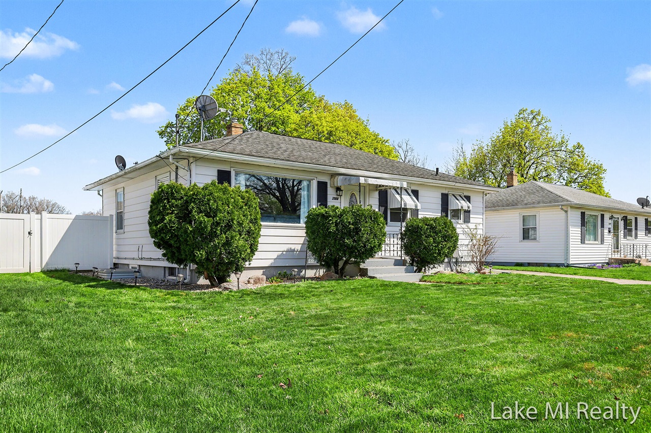 2884 Meyer Avenue, Wyoming, MI, 49519-2543