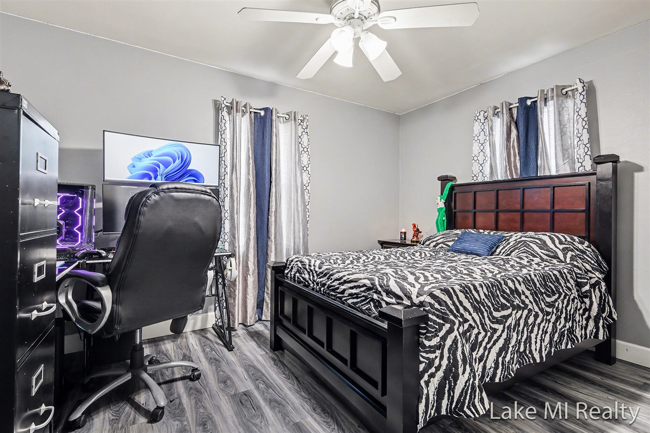 2884 Meyer Avenue, Wyoming, MI, 49519-2543