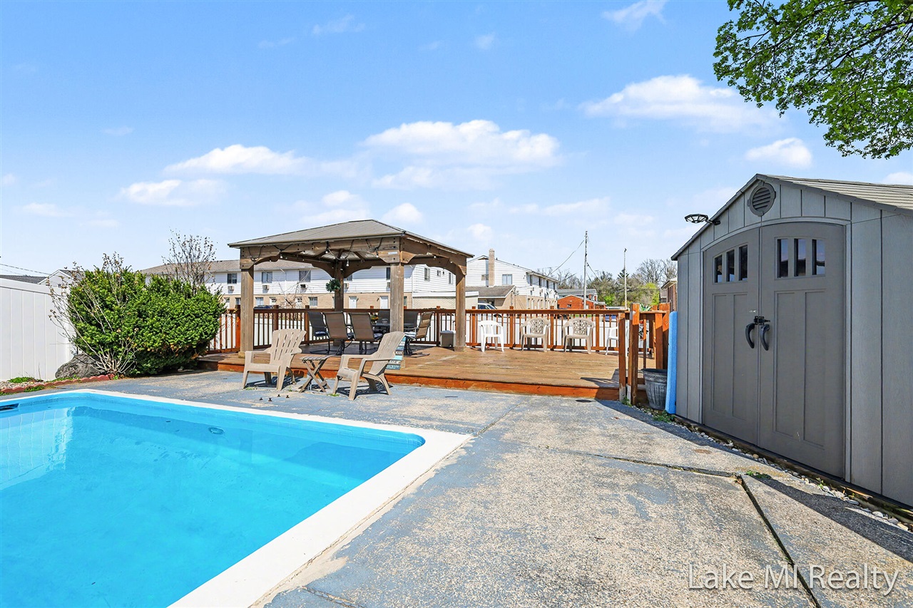 2884 Meyer Avenue, Wyoming, MI, 49519-2543
