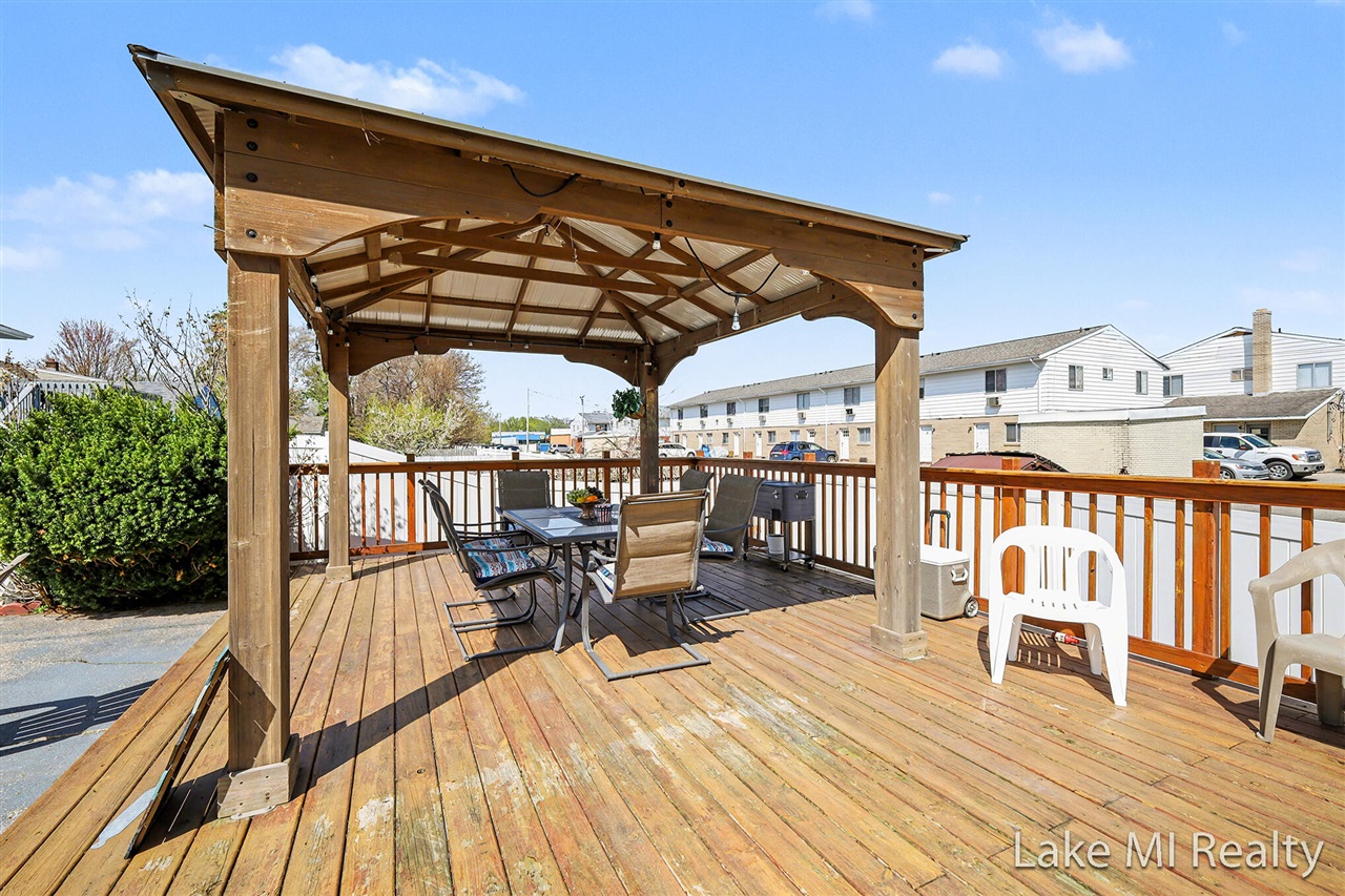 2884 Meyer Avenue, Wyoming, MI, 49519-2543