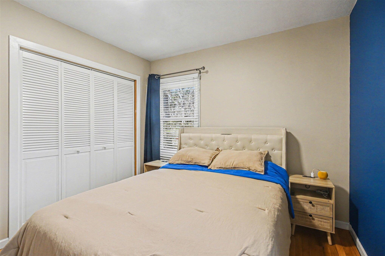 4108 Lake Harbor Road, Norton Shores, MI, 49441-4524