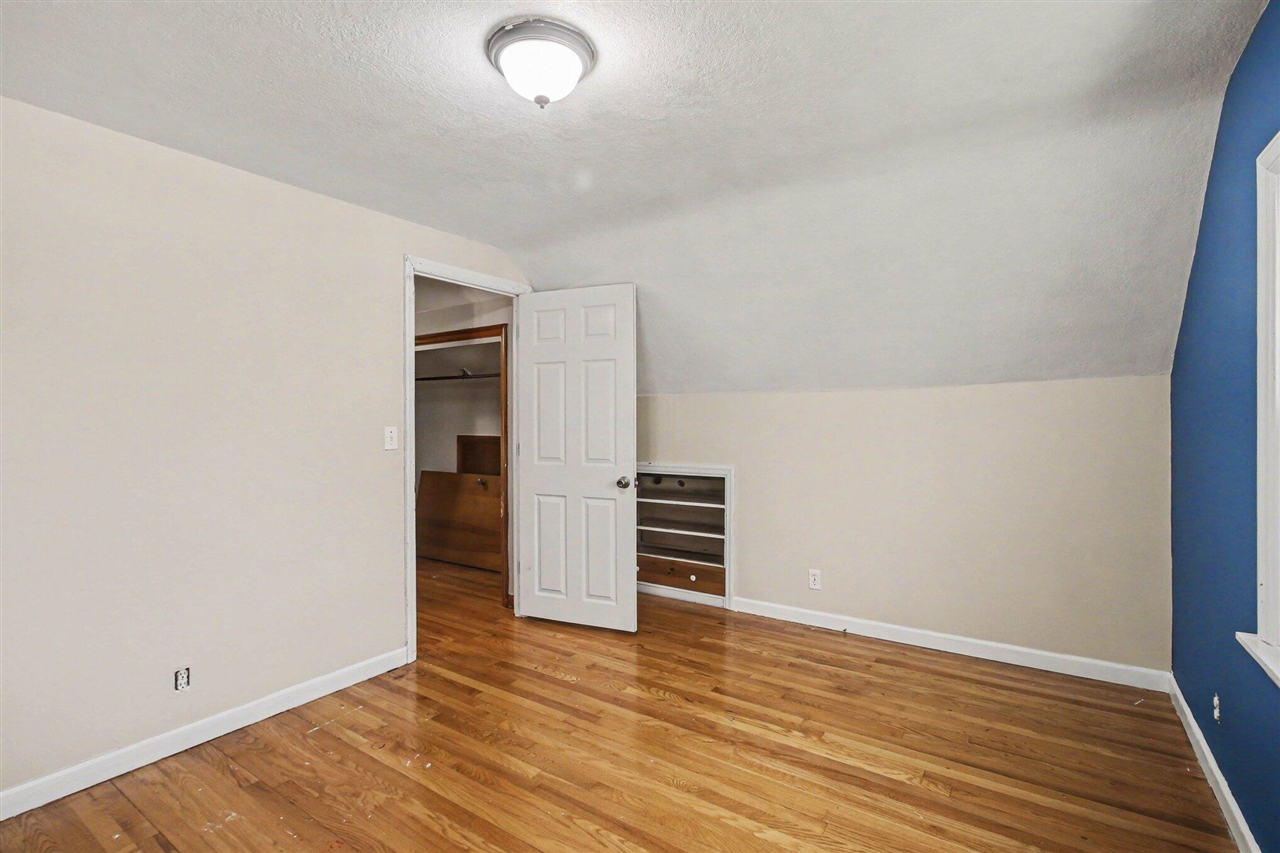 4108 Lake Harbor Road, Norton Shores, MI, 49441-4524