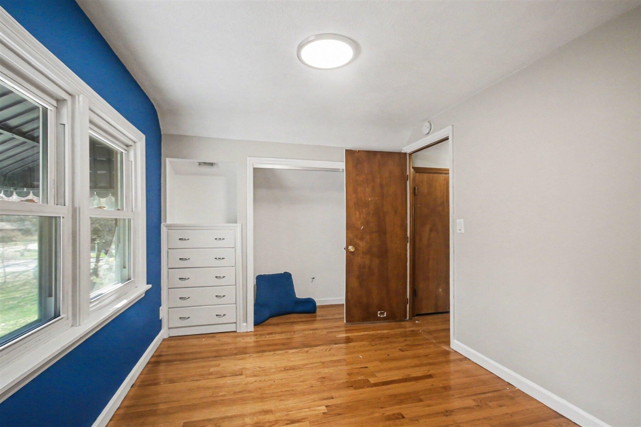 4108 Lake Harbor Road, Norton Shores, MI, 49441-4524