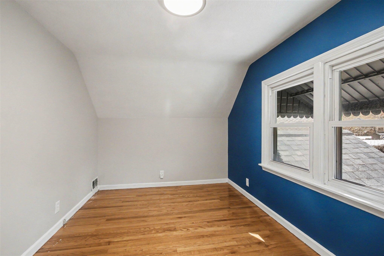 4108 Lake Harbor Road, Norton Shores, MI, 49441-4524