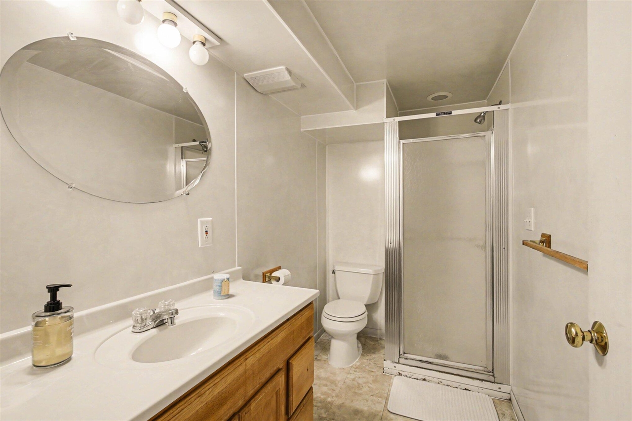 4108 Lake Harbor Road, Norton Shores, MI, 49441-4524