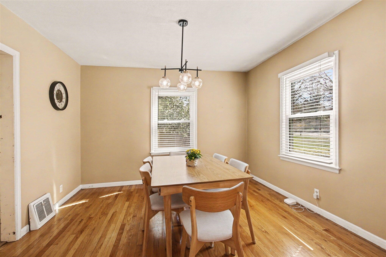 4108 Lake Harbor Road, Norton Shores, MI, 49441-4524