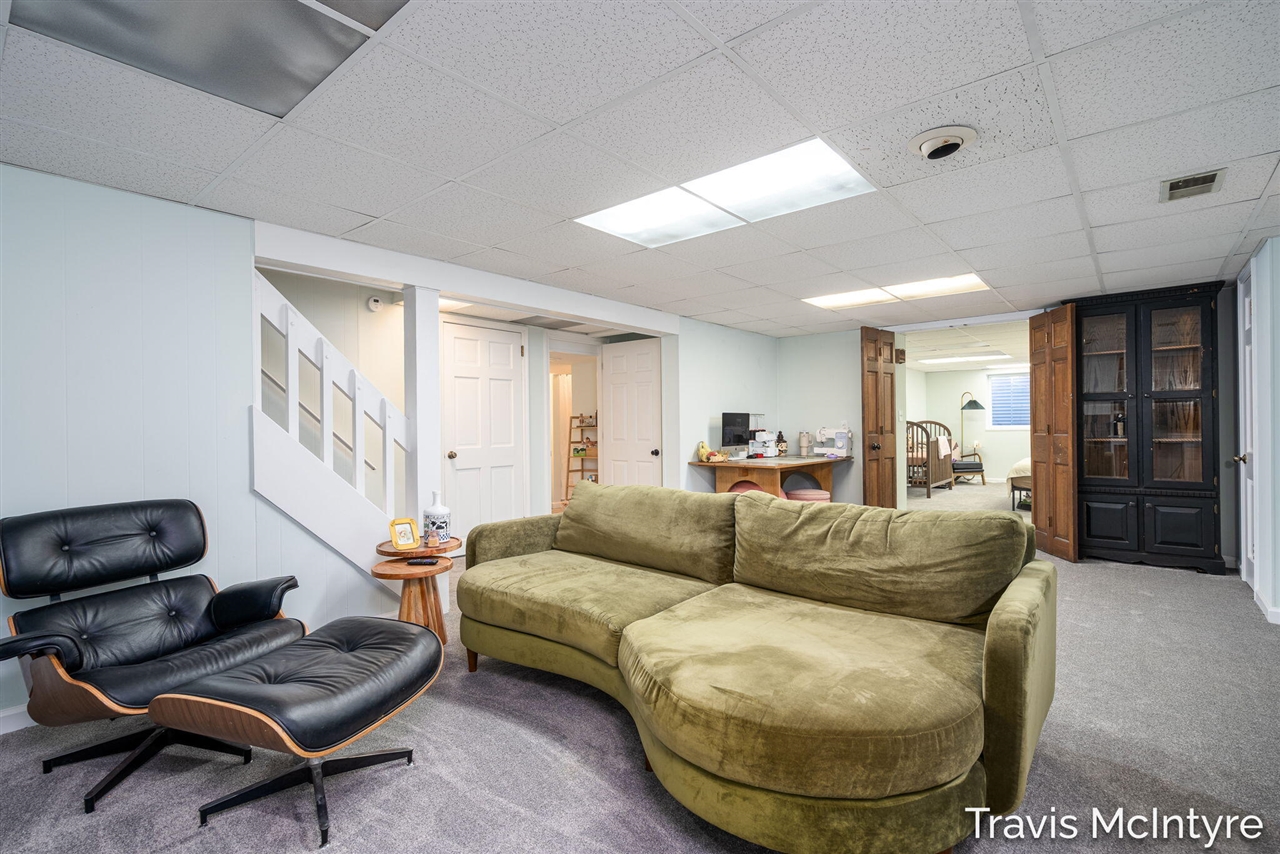 3343 Gateshead Street, Rockford, MI, 49341-9217