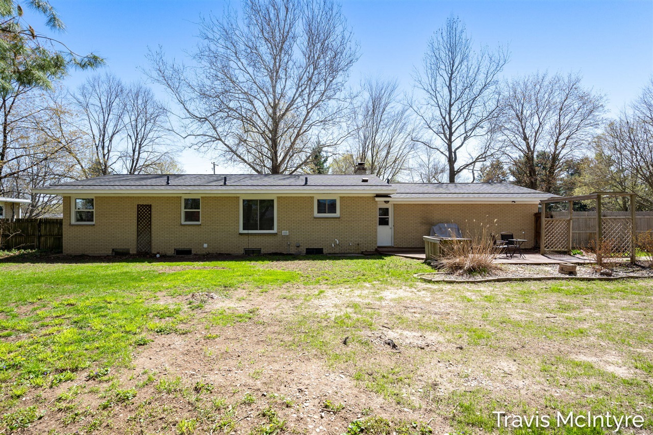 3343 Gateshead Street, Rockford, MI, 49341-9217