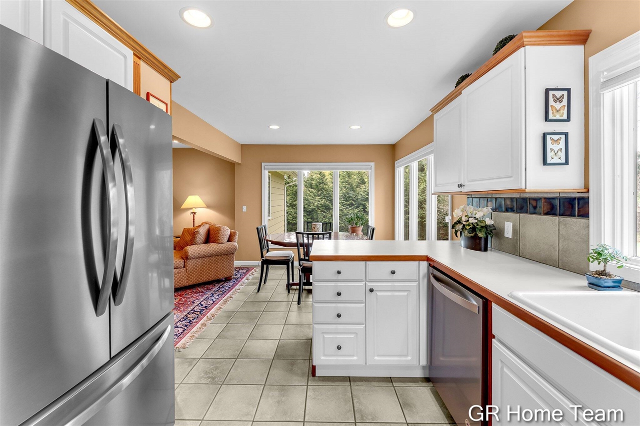 867 Cramton Avenue, Ada, MI, 49301
