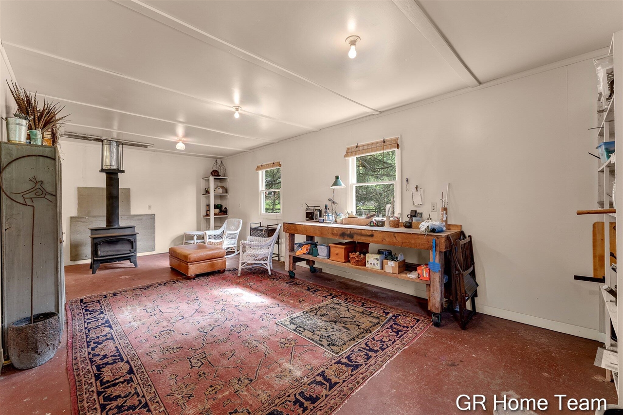 867 Cramton Avenue, Ada, MI, 49301