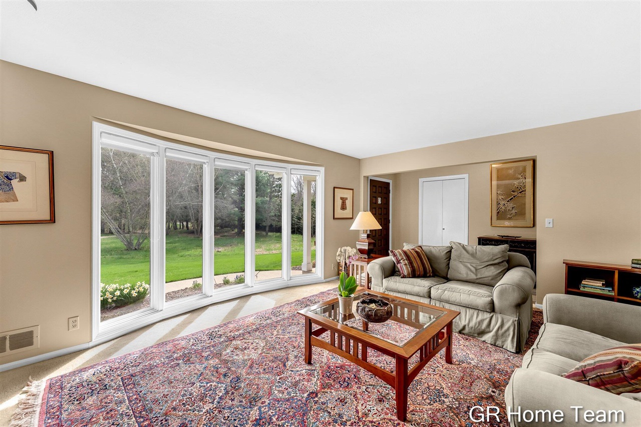 867 Cramton Avenue, Ada, MI, 49301