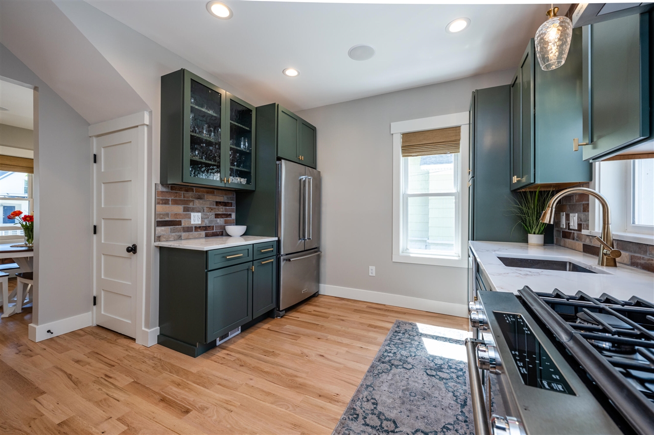 1718 S State Street, Saint Joseph, MI, 49085-1655