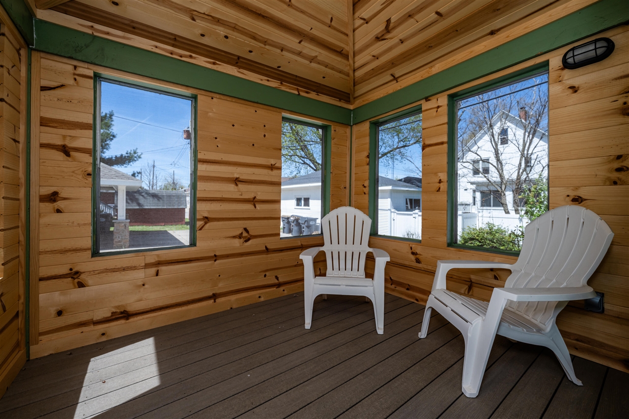 1718 S State Street, Saint Joseph, MI, 49085-1655