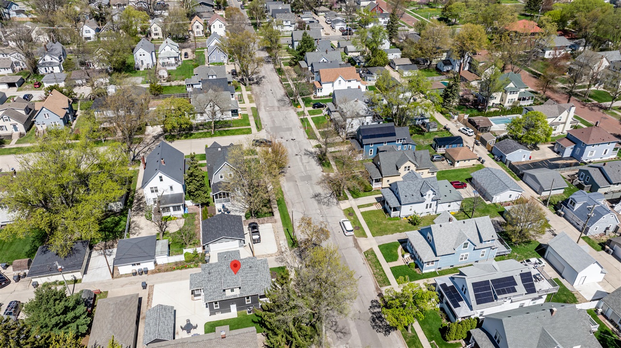 1718 S State Street, Saint Joseph, MI, 49085-1655
