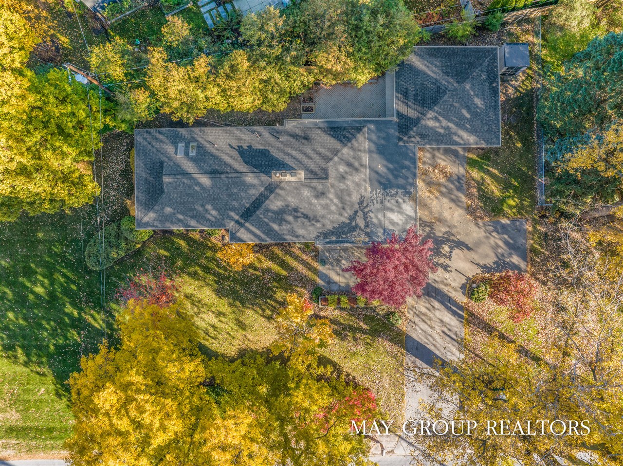 2727 Cascade Road, Grand Rapids, MI, 49506