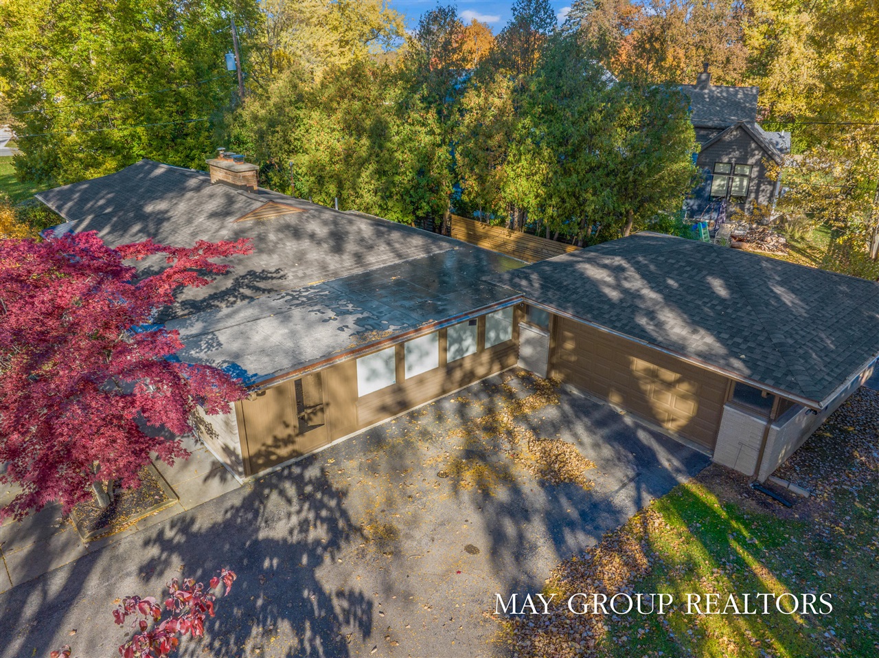 2727 Cascade Road, Grand Rapids, MI, 49506