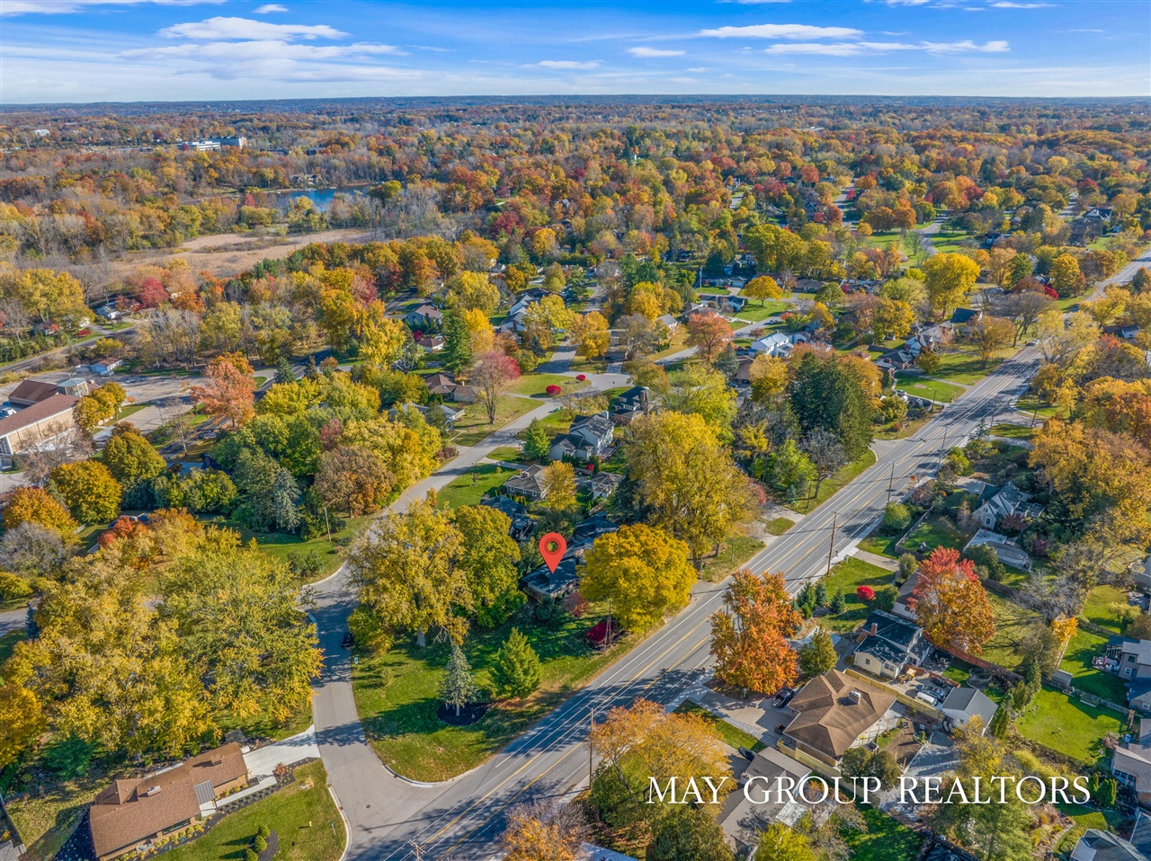 2727 Cascade Road, Grand Rapids, MI, 49506