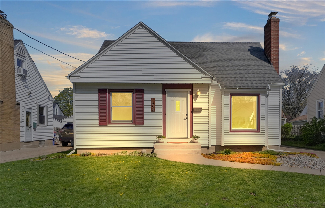 1664 Fremont Avenue, Grand Rapids, MI, 49504-2839