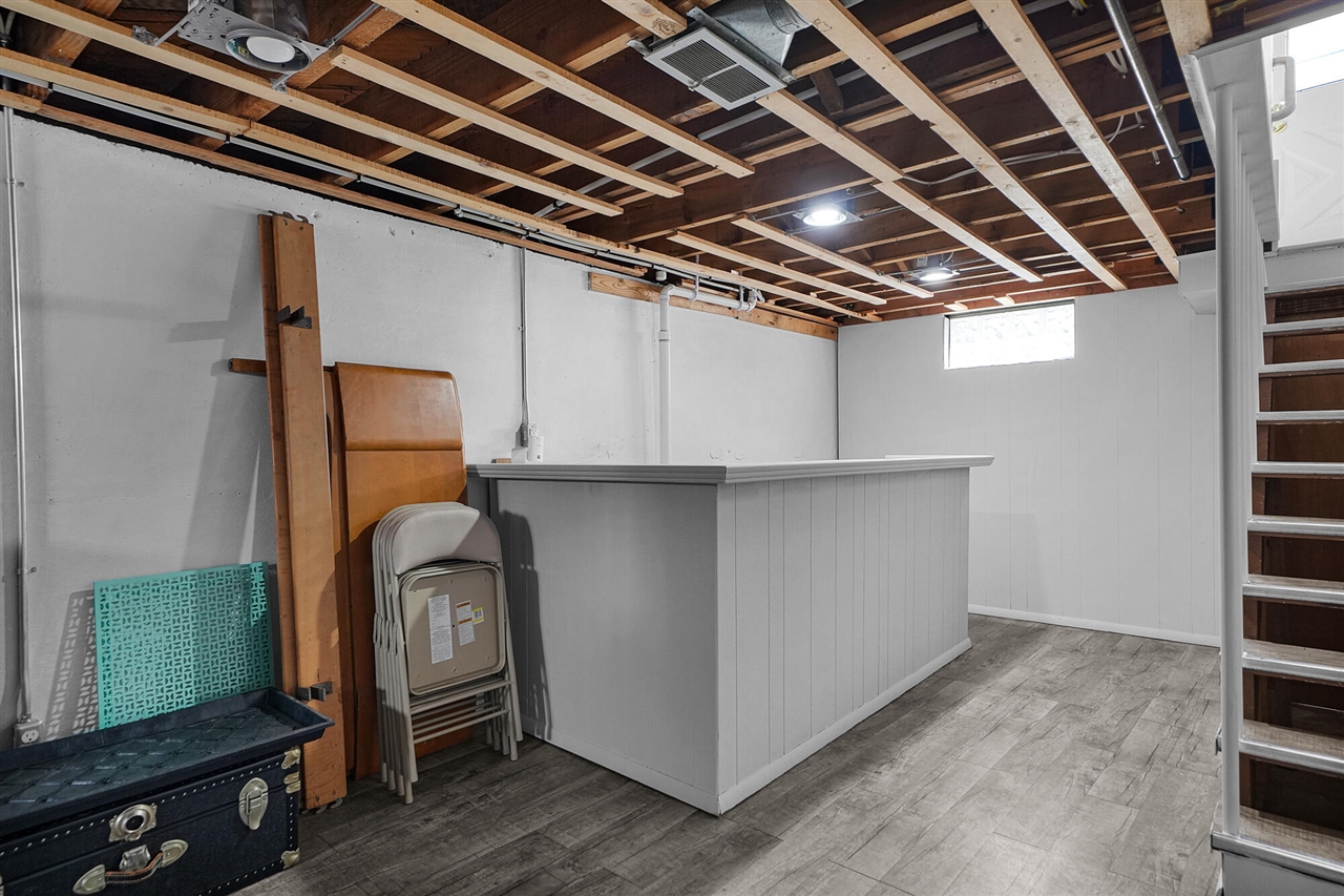 1664 Fremont Avenue, Grand Rapids, MI, 49504-2839