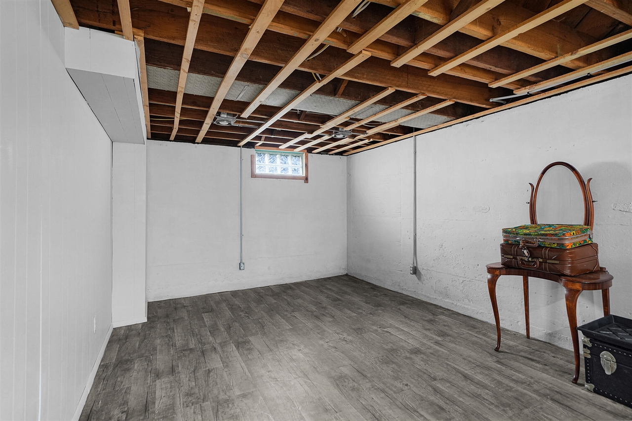 1664 Fremont Avenue, Grand Rapids, MI, 49504-2839