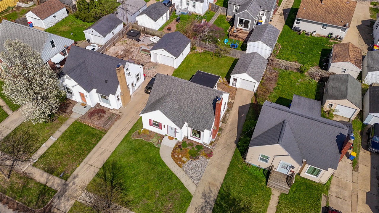 1664 Fremont Avenue, Grand Rapids, MI, 49504-2839