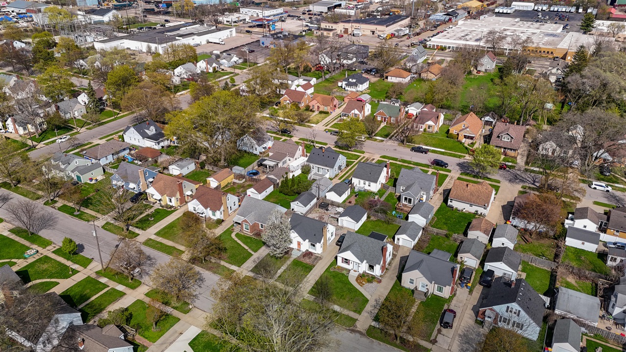 1664 Fremont Avenue, Grand Rapids, MI, 49504-2839