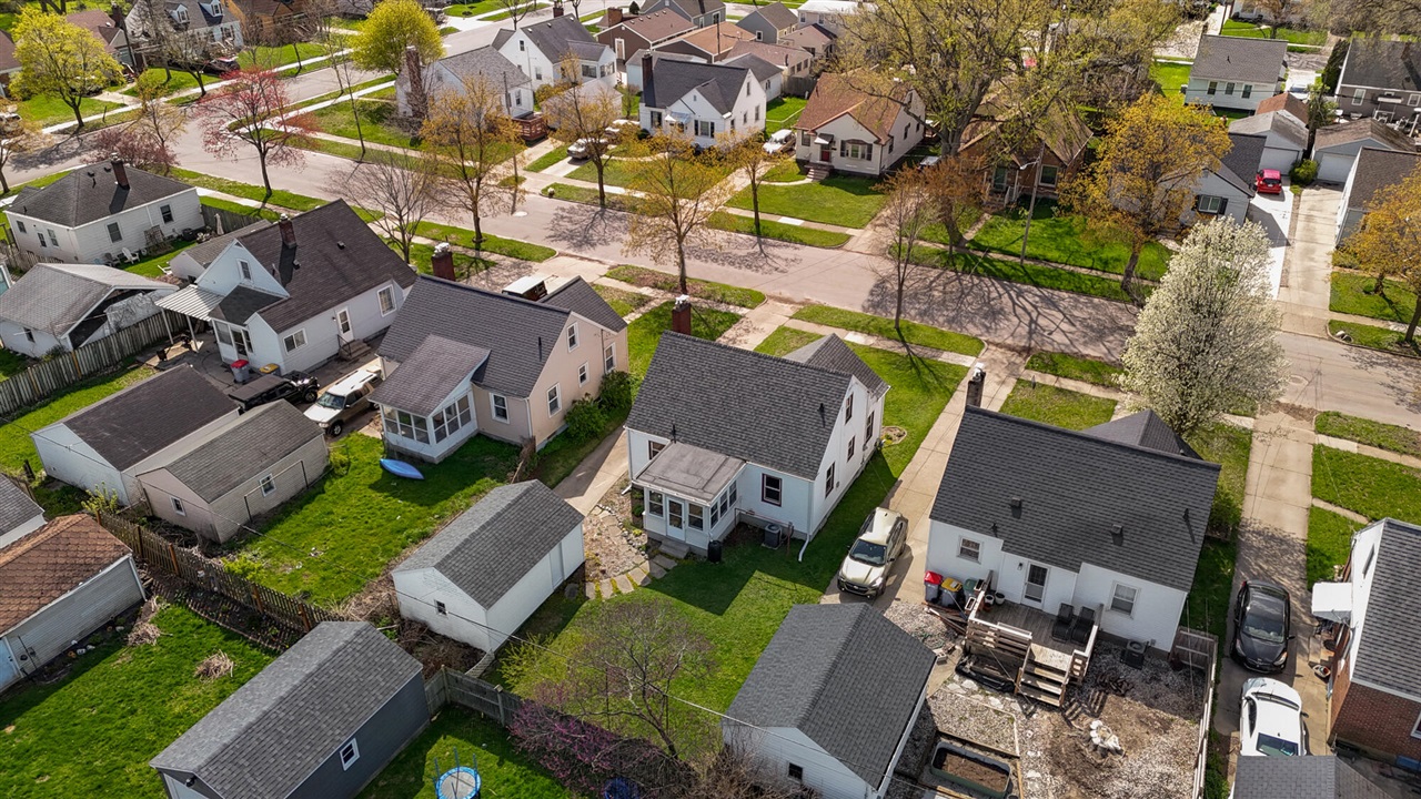 1664 Fremont Avenue, Grand Rapids, MI, 49504-2839