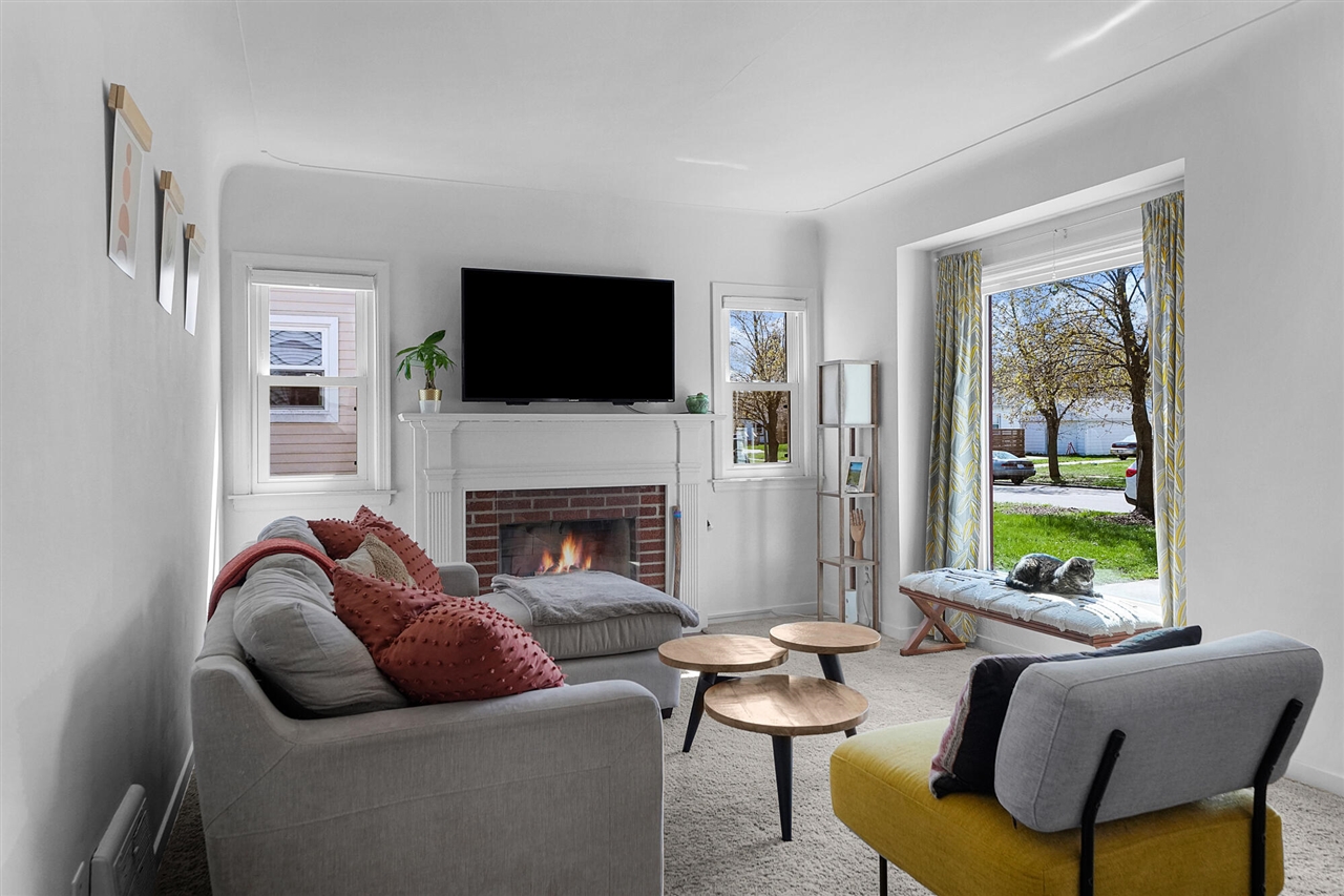 1664 Fremont Avenue, Grand Rapids, MI, 49504-2839