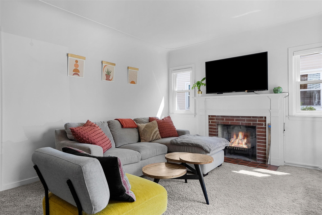 1664 Fremont Avenue, Grand Rapids, MI, 49504-2839