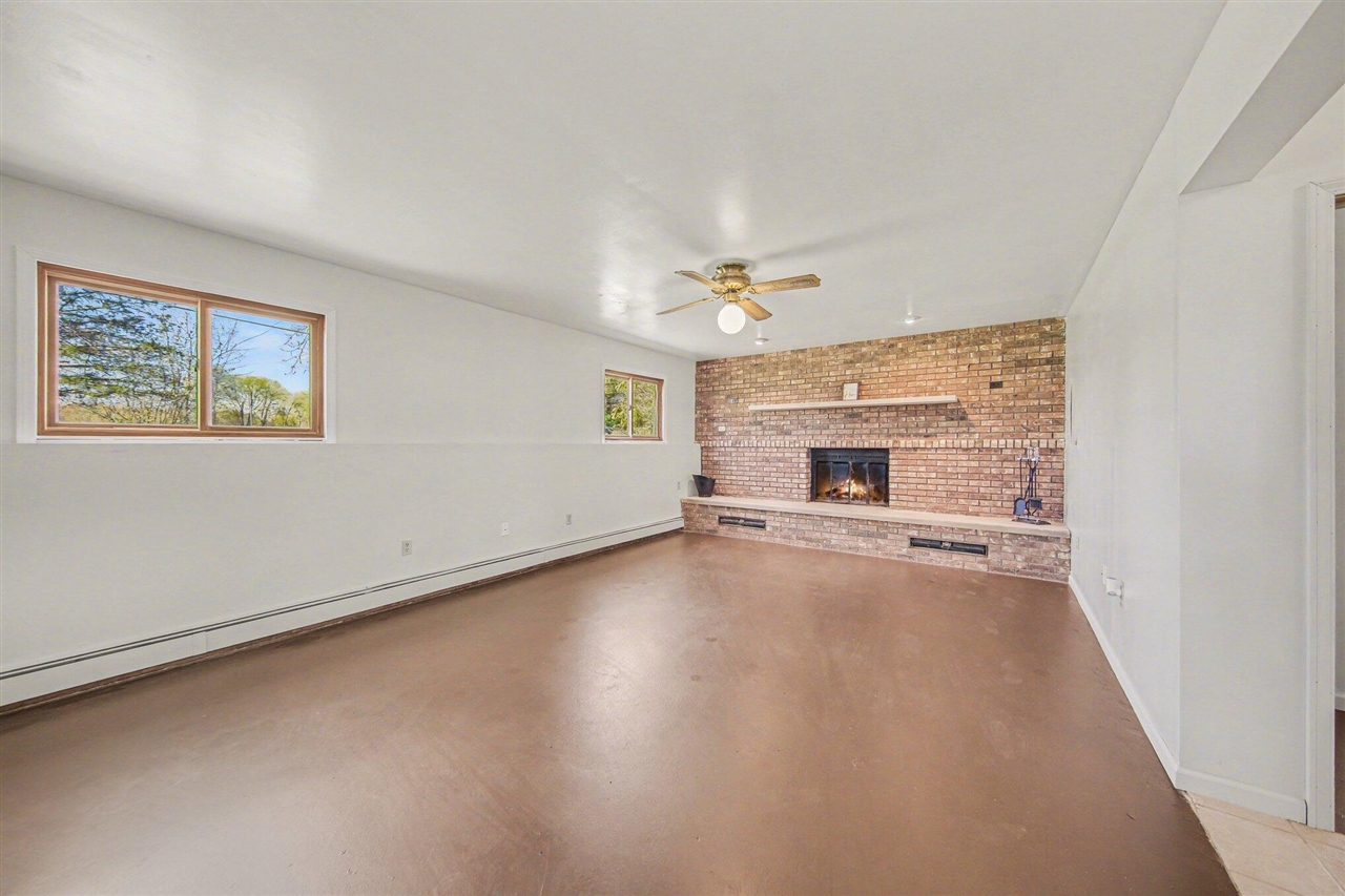 5497 Clark Lake Road, Jackson, MI, 49201-9288