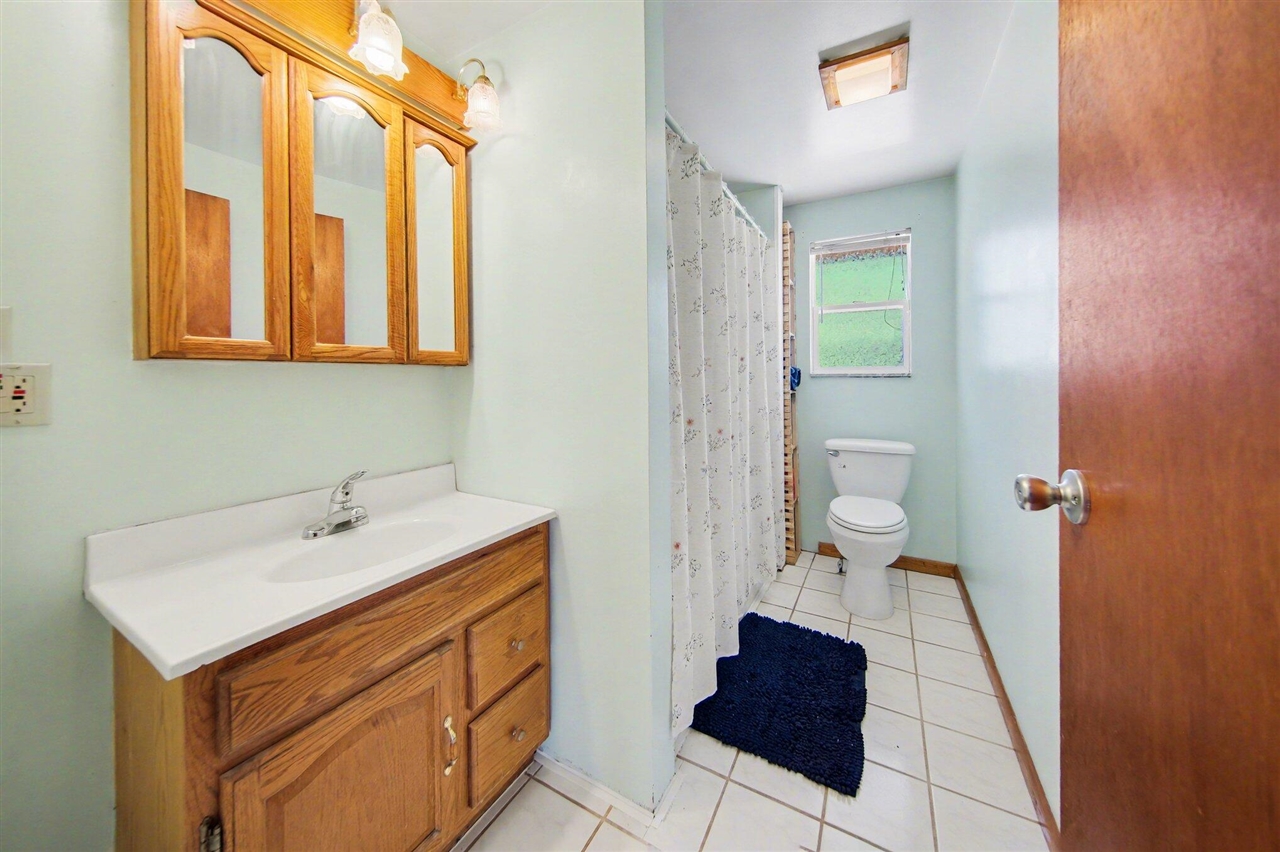 5497 Clark Lake Road, Jackson, MI, 49201-9288