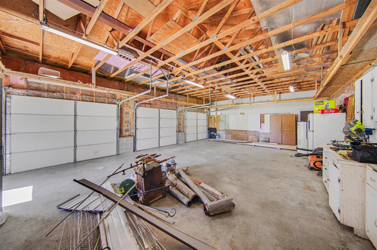 5497 Clark Lake Road, Jackson, MI, 49201-9288