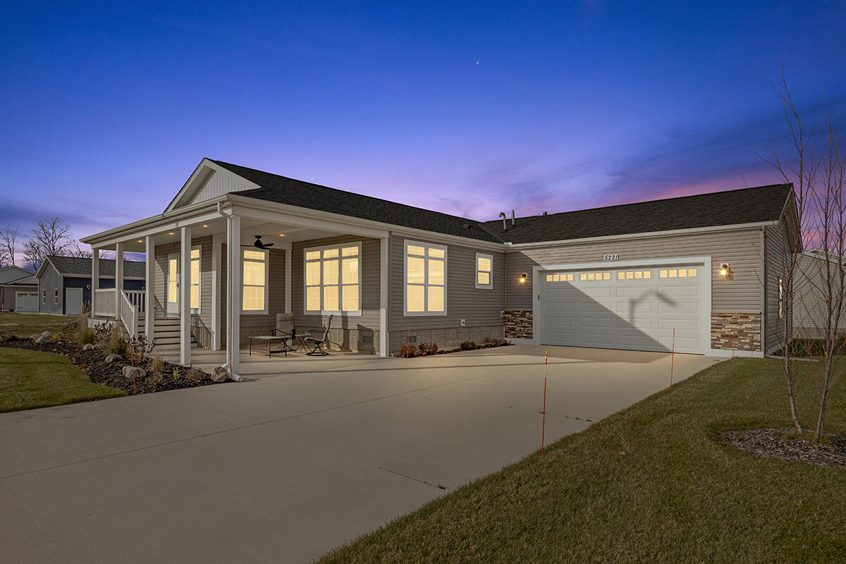 5221 Hollow Lane UNIT&nbsp;170, Holland, MI, 49423-8202