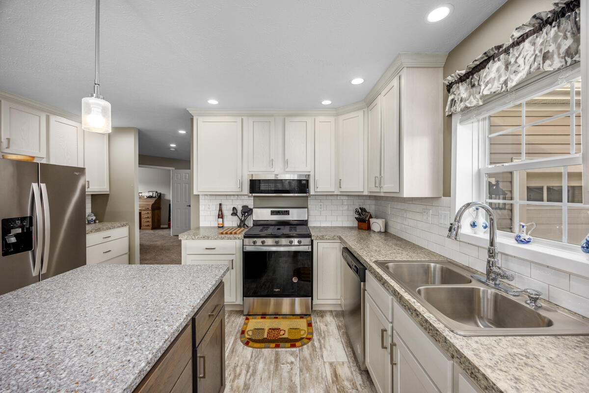 5221 Hollow Lane UNIT&nbsp;170, Holland, MI, 49423-8202