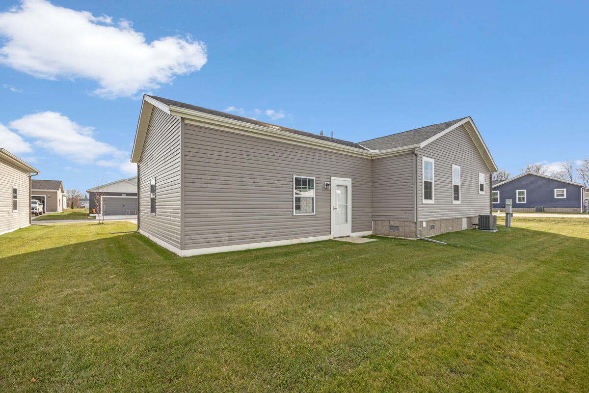 5221 Hollow Lane UNIT&nbsp;170, Holland, MI, 49423-8202