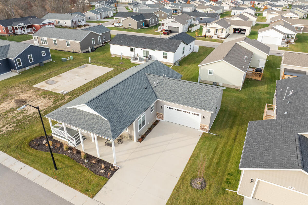 5221 Hollow Lane UNIT&nbsp;170, Holland, MI, 49423-8202