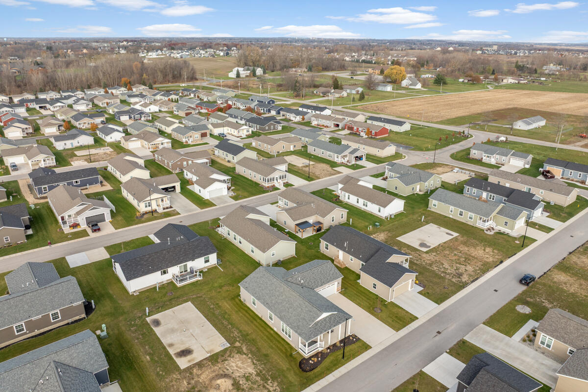 5221 Hollow Lane UNIT&nbsp;170, Holland, MI, 49423-8202