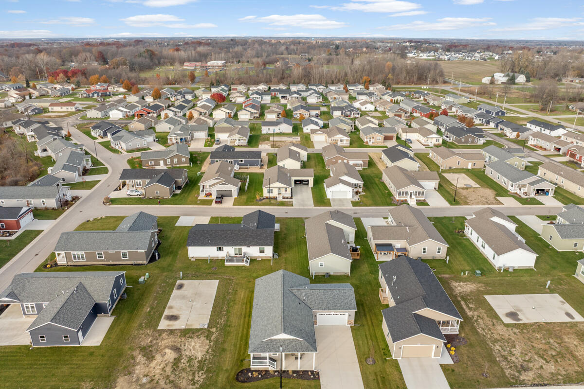 5221 Hollow Lane UNIT&nbsp;170, Holland, MI, 49423-8202