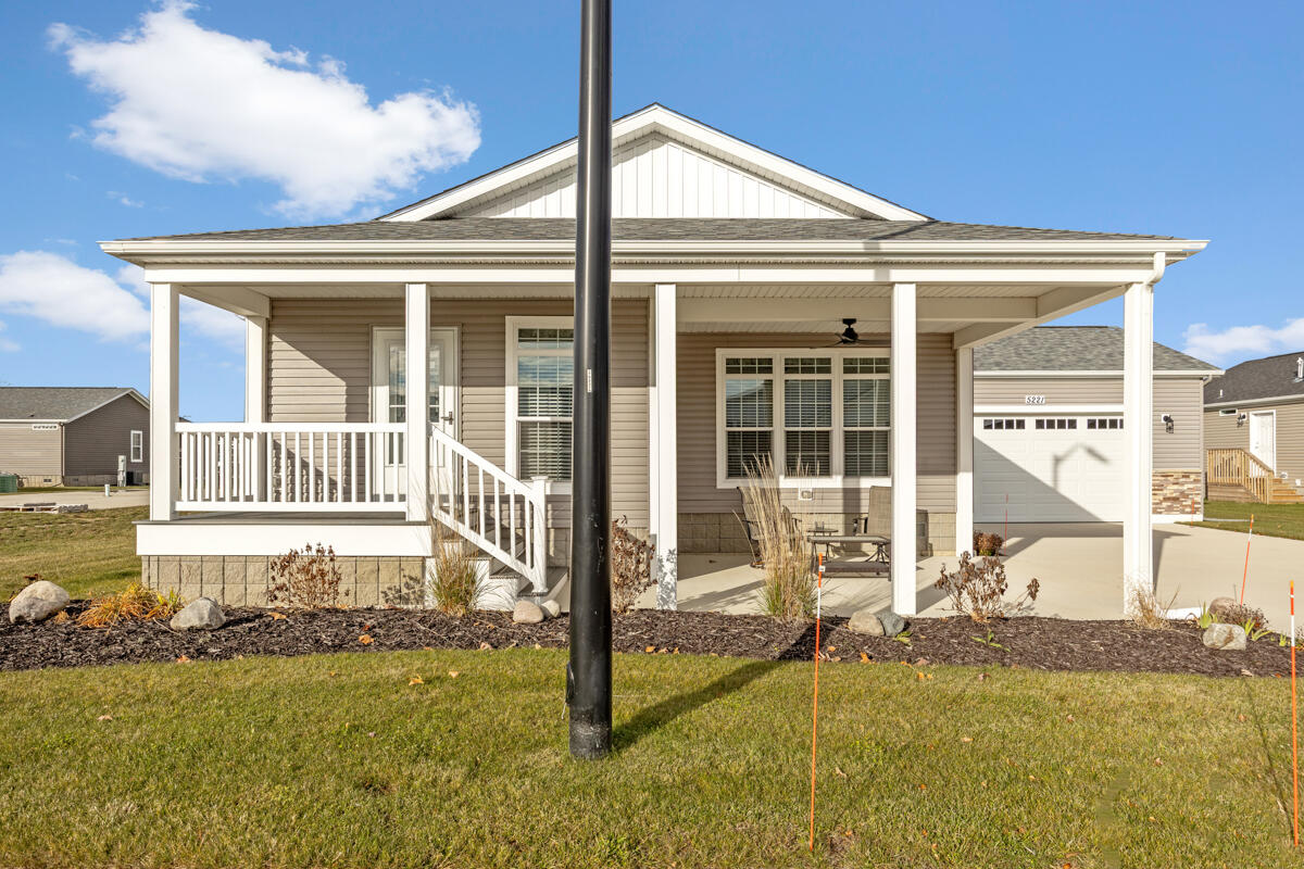 5221 Hollow Lane UNIT&nbsp;170, Holland, MI, 49423-8202